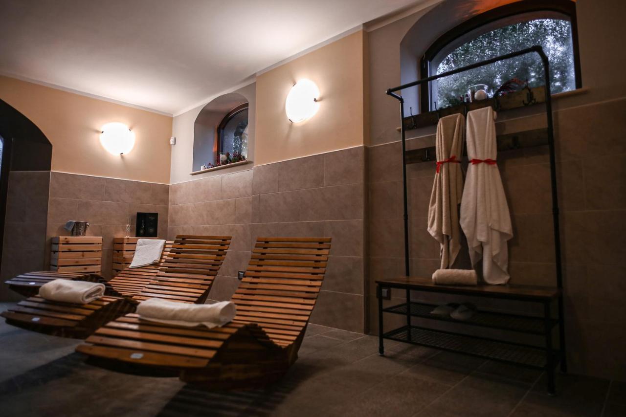 Hotel Castello di Pandora Nepi Esterno foto